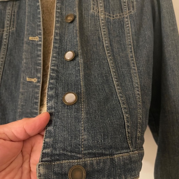 INC women's jean jacket with removable lining, medium, pearly buttons - Picture 6 of 9